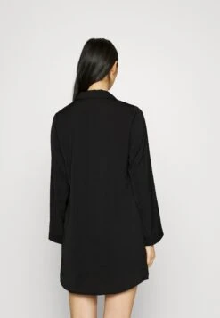 Anna Field Chemise De Nuit / Nuisette - Black 10 Anna Field Chemise De Nuit / Nuisette - Black -Anna Field Soldes Boutique 06e62488f7a046769239ef0083cd3a18