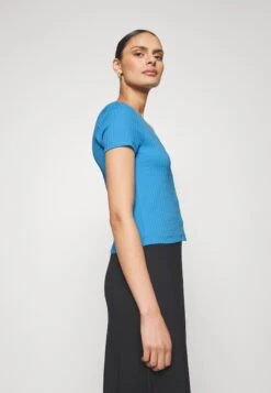 Anna Field Gilet - Blue -Anna Field Soldes Boutique 24950c3cf39b4e9ab2f477f7526de89c