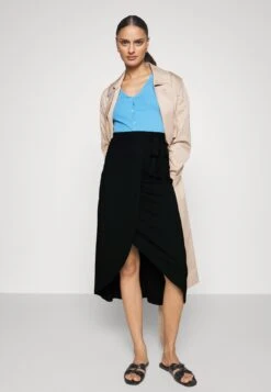 Anna Field Basic Wrap Over Midi Skirt - Jupe Trapèze - Black 13 Anna Field Basic Wrap Over Midi Skirt - Jupe Trapèze - Black -Anna Field Soldes Boutique 264acaf8c7414ababd1c8ed4dc1432a7