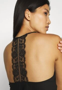 Anna Field Mia Chiffon Pj Set - Pyjama - Black 13 Anna Field Mia Chiffon Pj Set - Pyjama - Black -Anna Field Soldes Boutique 2c123c63575448cc90fe7d9b382c9f2b