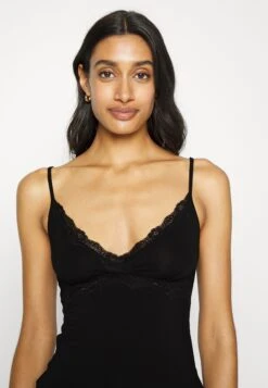 Anna Field 2 Pack - Chemise De Nuit / Nuisette - Black/Grey 13 Anna Field 2 Pack - Chemise De Nuit / Nuisette - Black/Grey -Anna Field Soldes Boutique 3889161635964fb39b8492ba5a301320