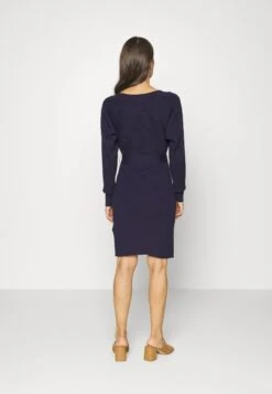 Anna Field Wrap V Ausschnitt Mini Strickkleid Mit Gürtel - Robe Fourreau - Dark Blue 10 Anna Field Wrap V Ausschnitt Mini Strickkleid Mit Gürtel - Robe Fourreau - Dark Blue -Anna Field Soldes Boutique 41ab5049c9cf4780b3c7830207350d6a