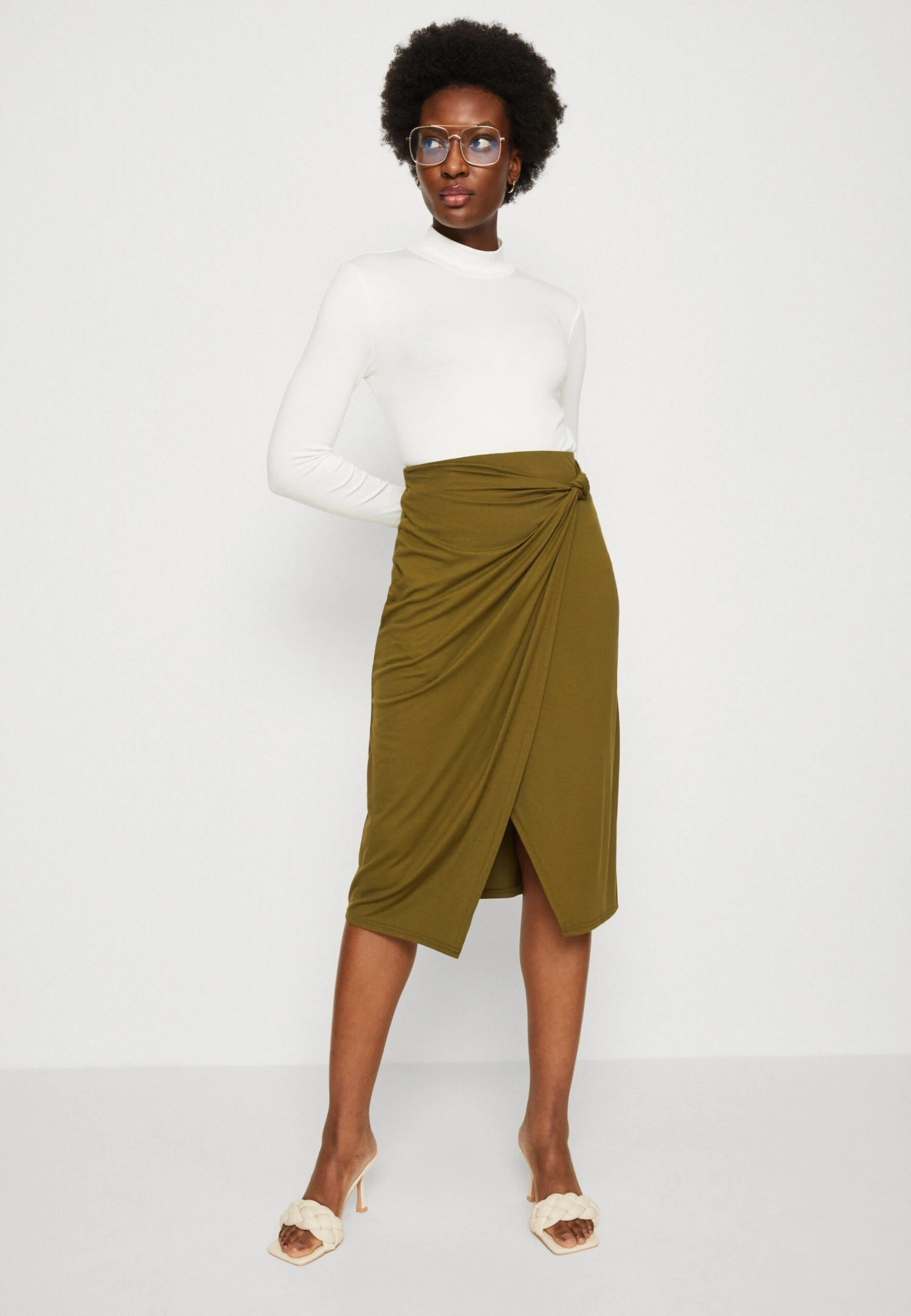 Anna Field Front Knot Midi Skirt - Jupe Crayon - Khaki 6 Anna Field Front Knot Midi Skirt - Jupe Crayon - Khaki – Image 4