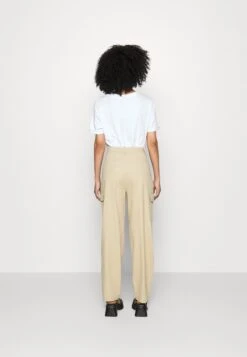 Cargo Trousers - Pantalon Classique - Beige -Anna Field Soldes Boutique 4656e132a6ee499a96e887275549ef44