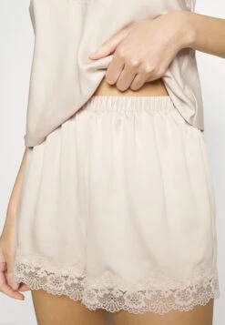 Anna Field Chemise De Nuit / Nuisette - Off-White -Anna Field Soldes Boutique 68644b8afb0444c88fec33a4c196387c