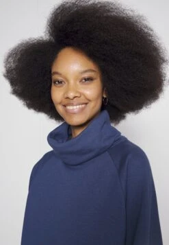 Anna Field Sweatshirt - Blue 11 Anna Field Sweatshirt - Blue -Anna Field Soldes Boutique 7d89ebf7bb6d41c1a48a7aa591082d60