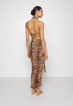 Anna Field Geo Print Sarong / 917 - Multi-Coloured - Jupe Portefeuille - Multi-Coloured 10 Anna Field Geo Print Sarong / 917 - Multi-Coloured - Jupe Portefeuille - Multi-Coloured -Anna Field Soldes Boutique 8d714a8f00bc438f90b1a6d1b6f75c4c