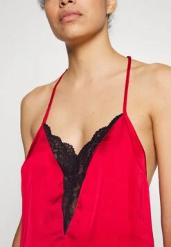 Anna Field 4 Piece Gift Set - Pyjama - Black/Red 22 Anna Field 4 Piece Gift Set - Pyjama - Black/Red -Anna Field Soldes Boutique a10521718a4c403cb4dddeb555729aaf