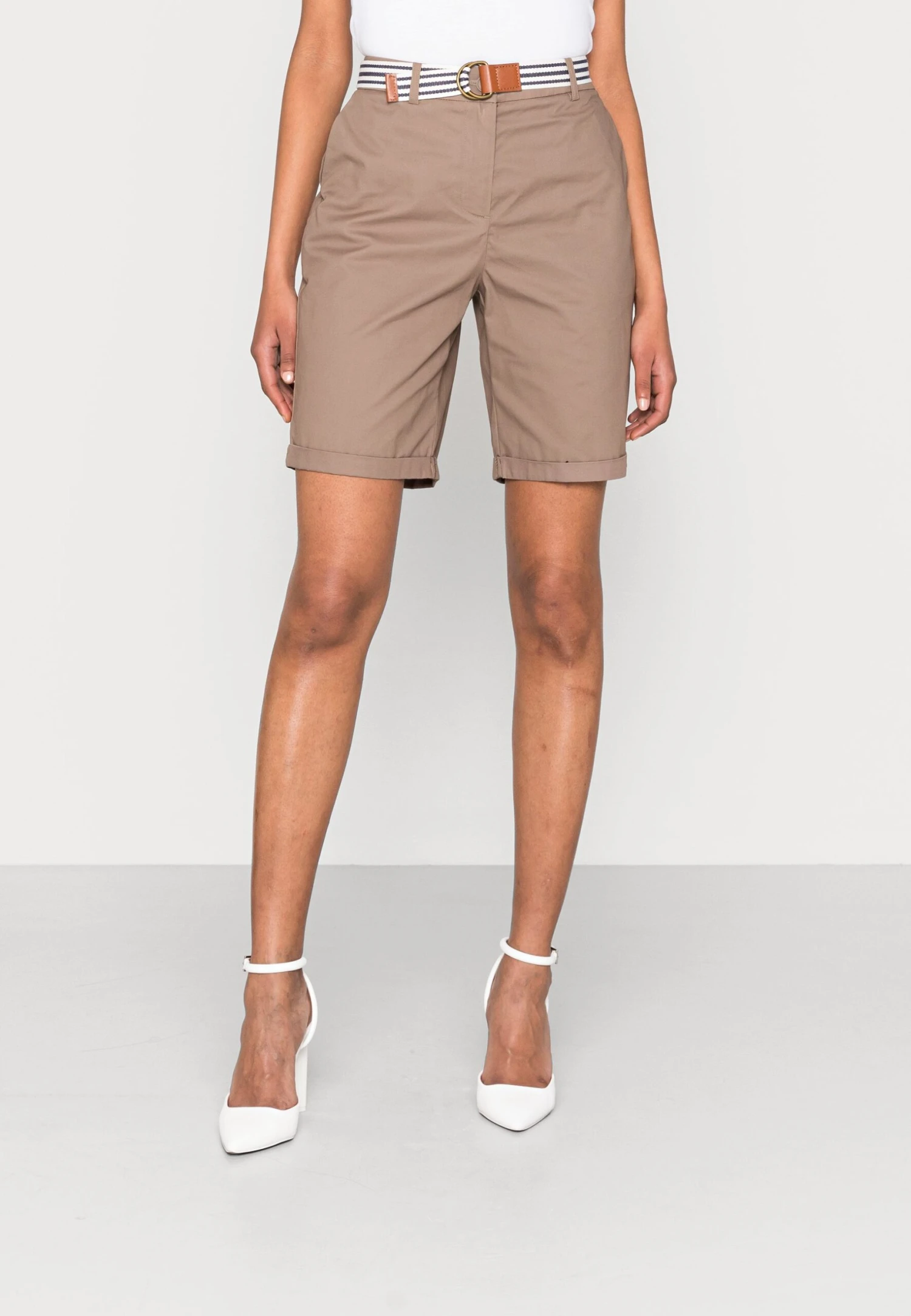 Anna Field Short - Taupe 3 Anna Field Short - Taupe