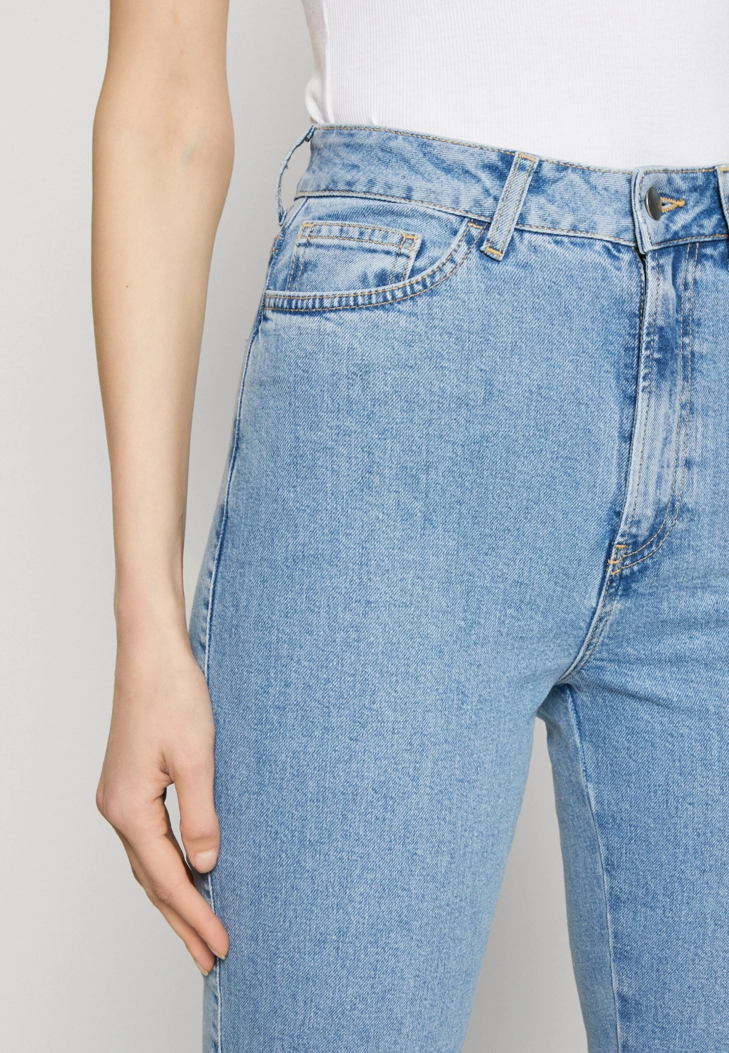 Anna Field Jean Slim - Light Blue Denim 8 Anna Field Jean Slim - Light Blue Denim – Image 6