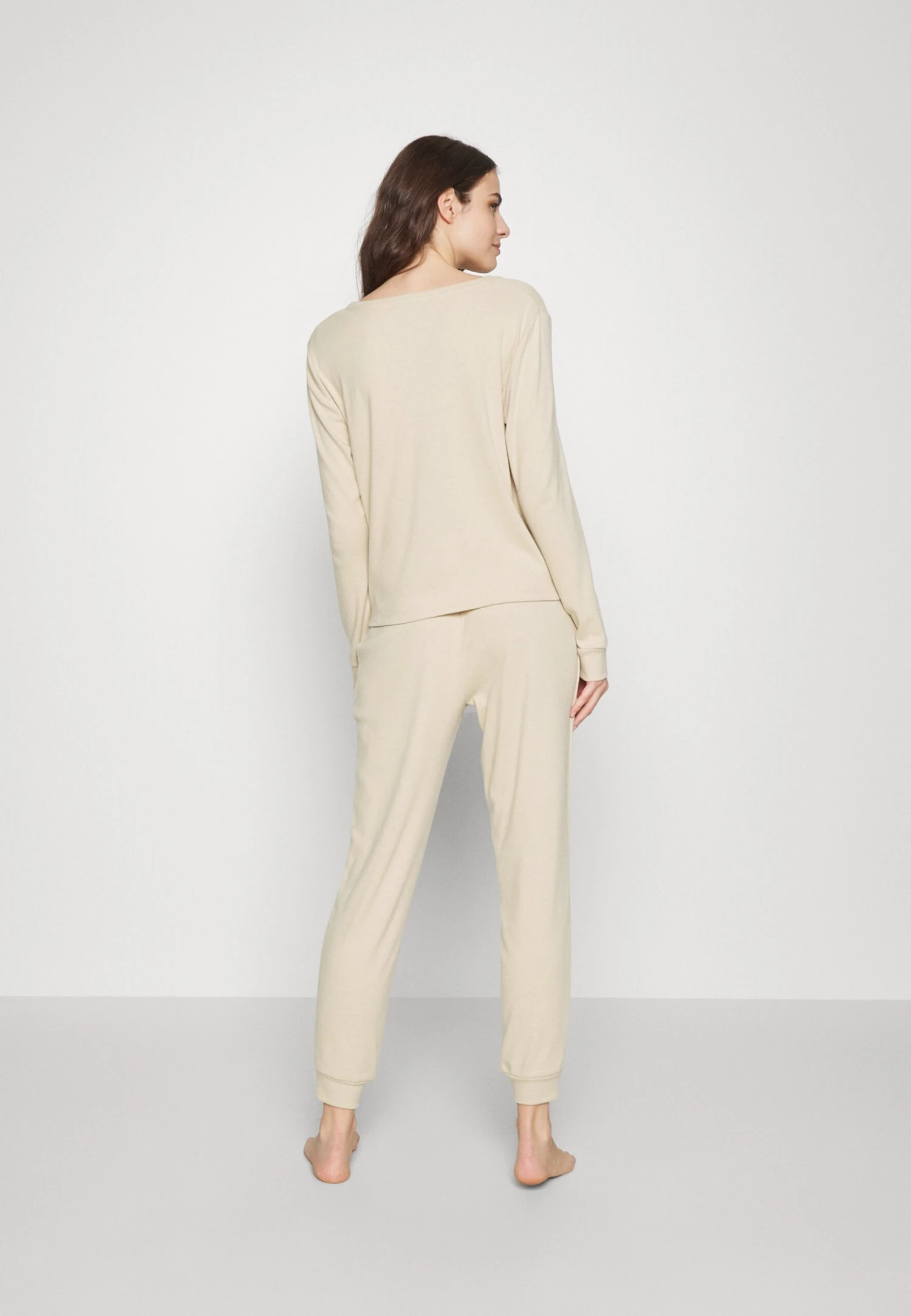 Anna Field Pyjama - Off-White 5 Anna Field Pyjama - Off-White â Image 3