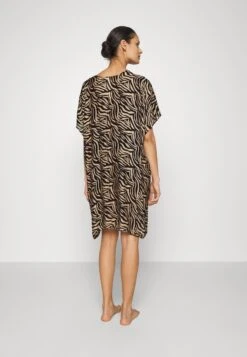 Anna Field Printed Short Kimono / 606 - Khaki_003 - Off-White - Accessoire De Plage - Black/Tan 9 Anna Field Printed Short Kimono / 606 - Khaki_003 - Off-White - Accessoire De Plage - Black/Tan -Anna Field Soldes Boutique f5ce04719d7d4cbf9641a86ee0f5753b