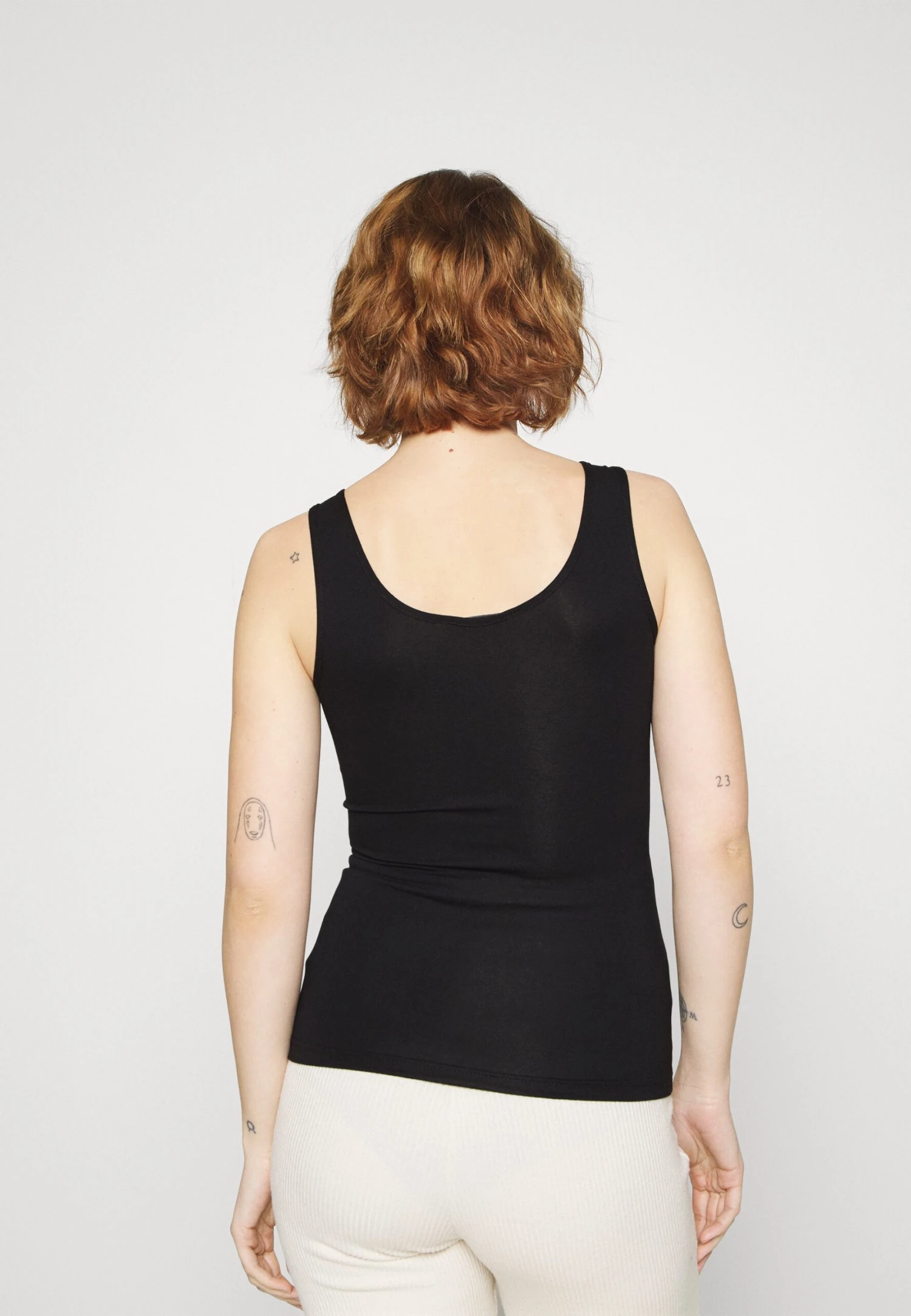 Débardeur - 802 - Black 5 Débardeur - 802 - Black – Image 3